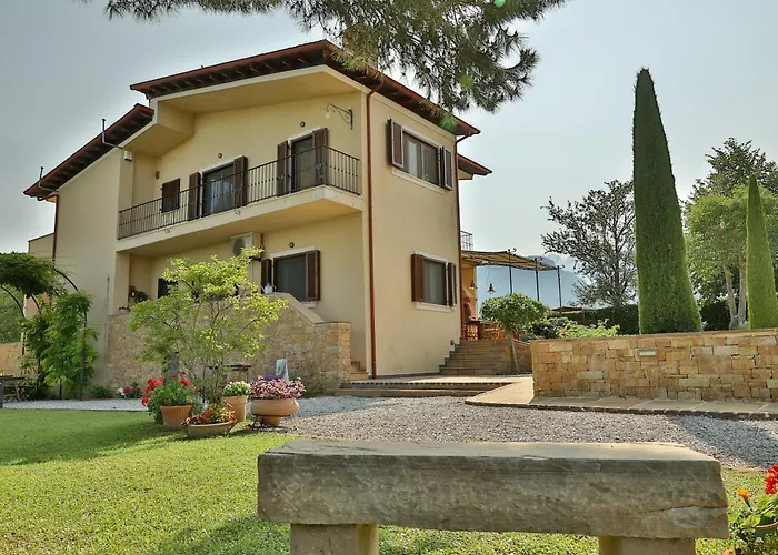 Vila οlives And Vines Seasons
