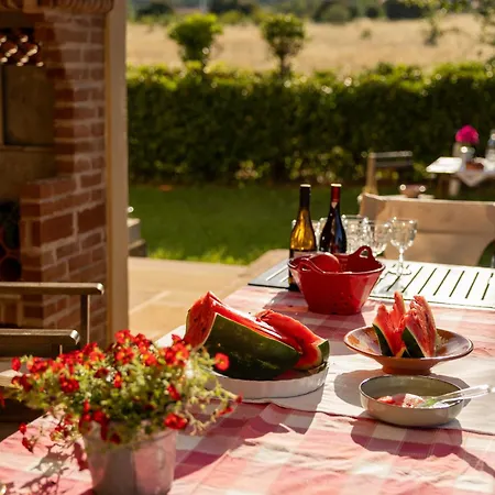 οlives And Vines Retreat Вилла